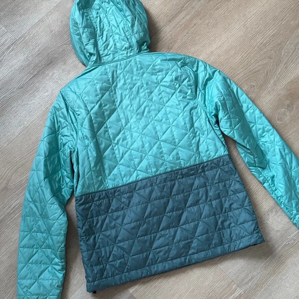 L.L. Bean Quilted Jacket in Aqua and Teal - Picture 4 of 4